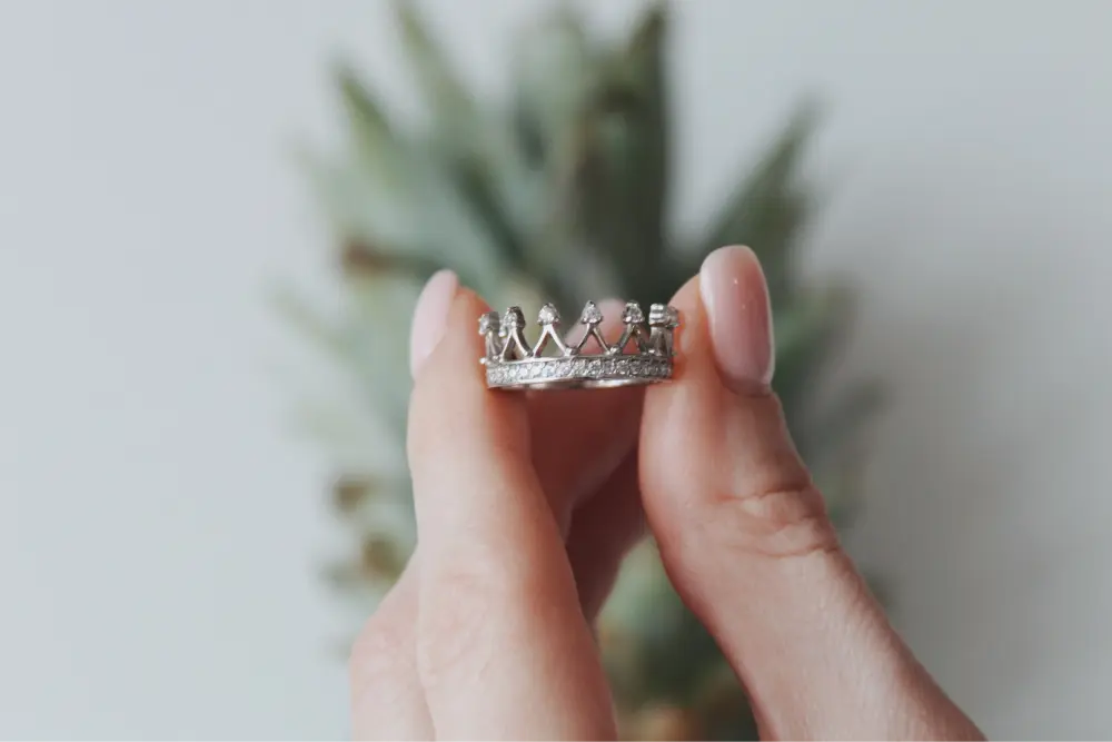 crown ring