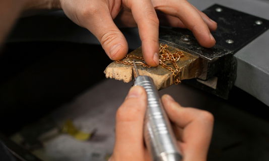 jeweller