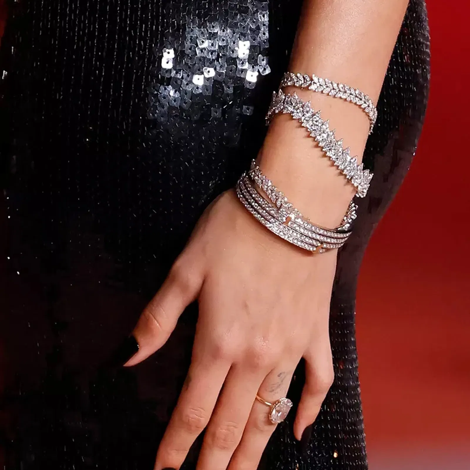 Hailey Bieber Oval Diamond Ring